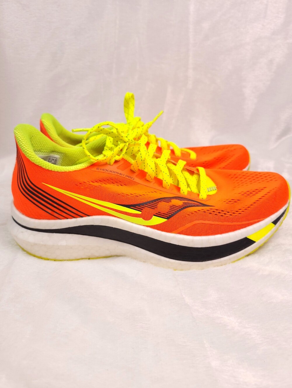 Saucony Endorphin Pro ViZi Orange Men 7 Running Shoe S20598-65